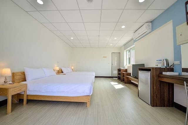 他里溫民宿-景觀四人房-5