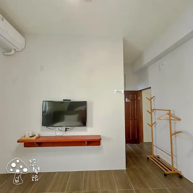 選 個 頻 道 ， 在 歡笑中入眠