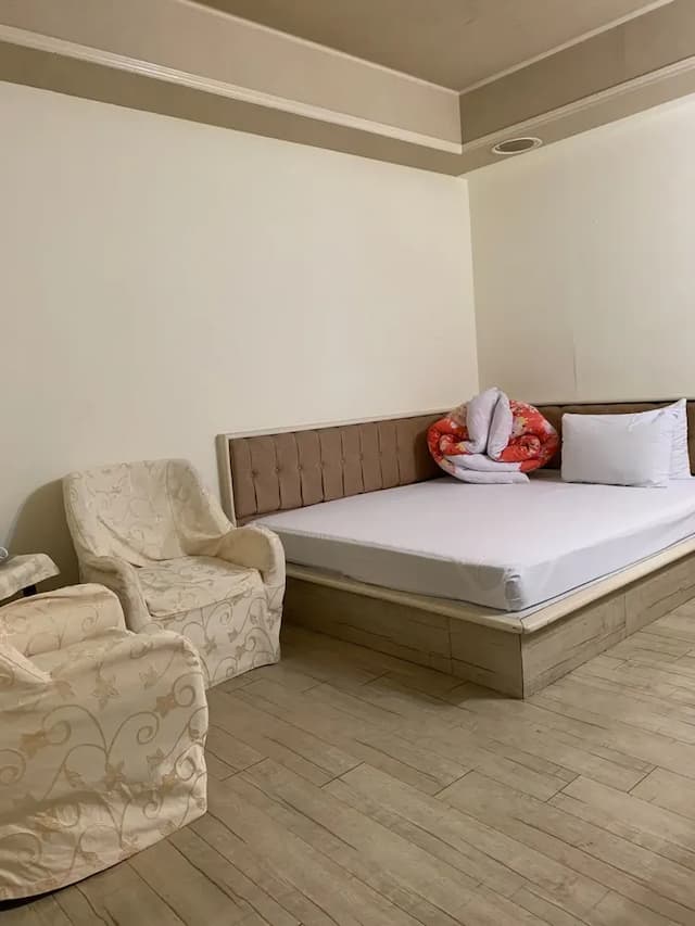 大華商旅｜近基隆廟口-甜蜜雙人房-4