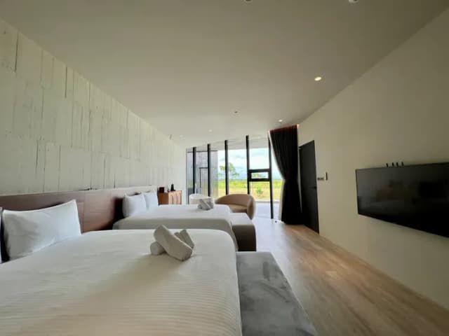 Ningxia Light-Sea View Quadruple Room-1