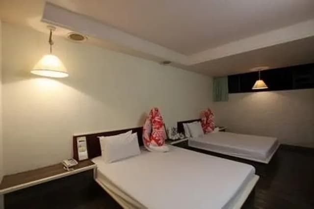 大華商旅｜近基隆廟口-溫馨家庭房-7