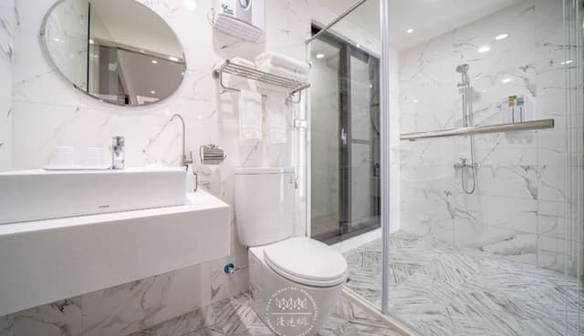 AN KANG JU-Deluxe Double Room 202-6