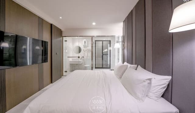 AN KANG JU-Deluxe Double Room 202-4