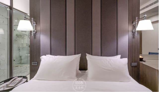 AN KANG JU-Deluxe Double Room 202-2