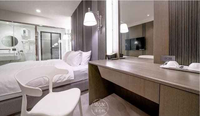 AN KANG JU-Deluxe Double Room 202-3