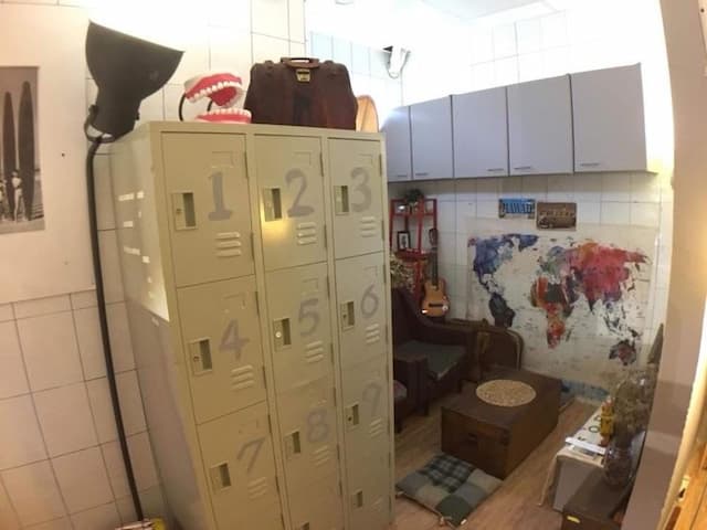 HonnkiYa-Sunday backpack room (six beds)-8