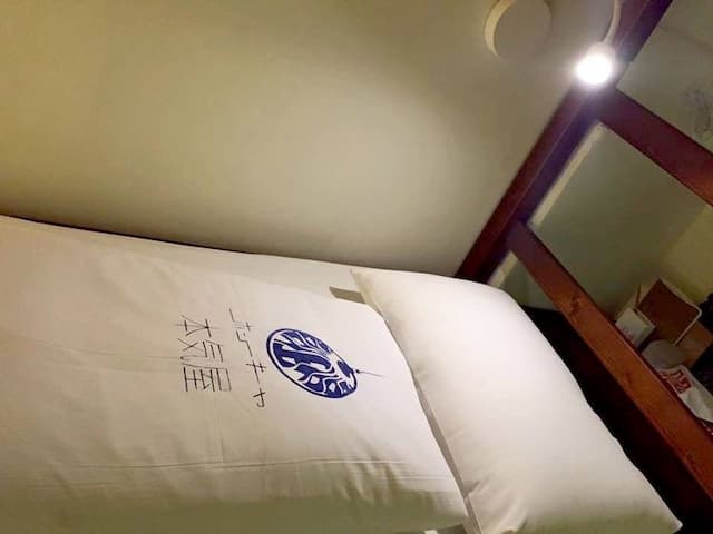 HonnkiYa-Sunday backpack room (six beds)-1