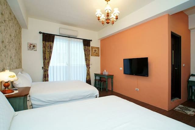 TRAVEL CATS-European Style Painted Quadruple Suite-2