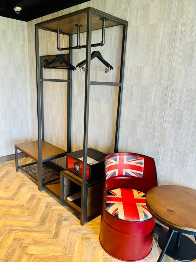 T11 T12麗寶賽車主題旅店-超能客房一床-6