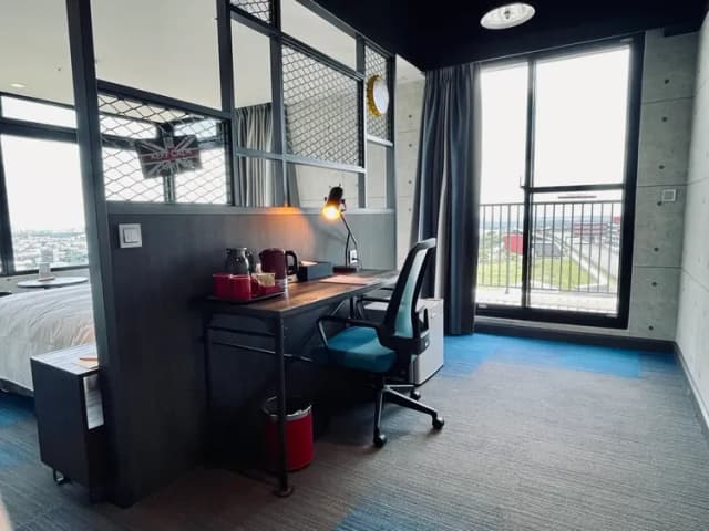 T11 T12麗寶賽車主題旅店-套房-2