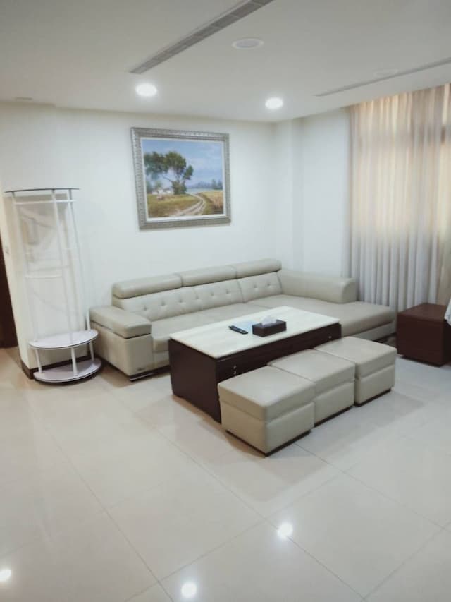 Frank B&B-Exquisite Quadruple Room-1