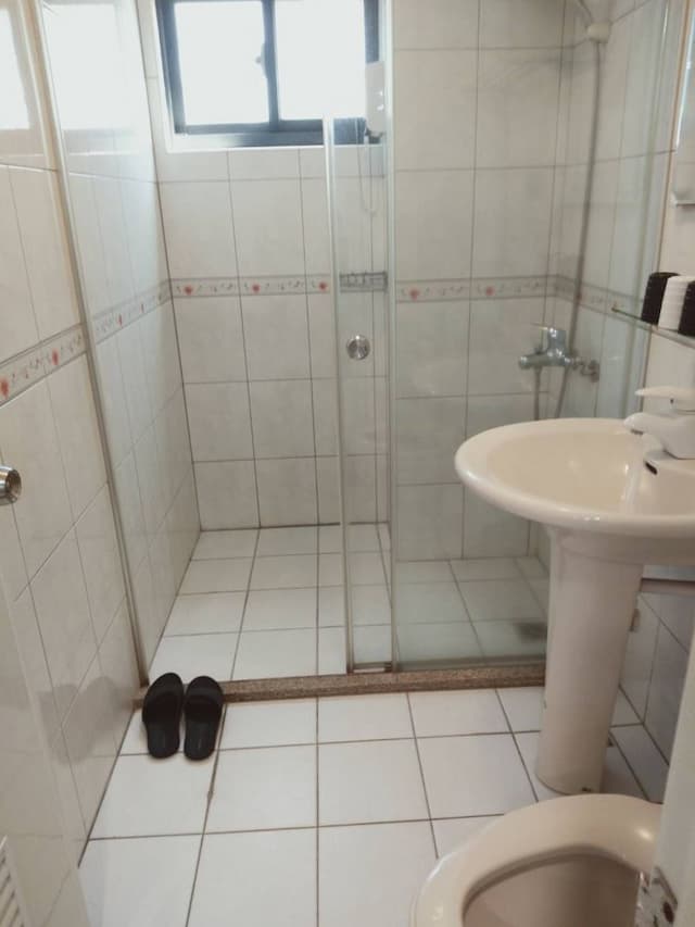 Frank B&B-Exquisite Quadruple Room-6