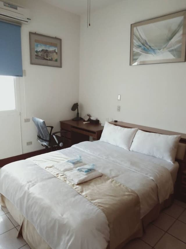 Frank B&B-Standard Quadruple Room-2