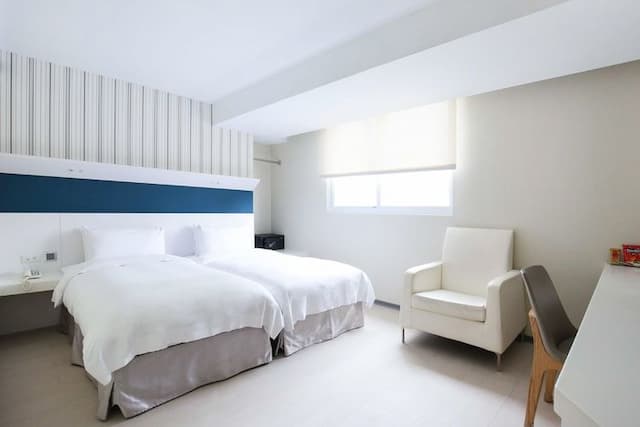 Dandy Hotel-Elite Twin-1