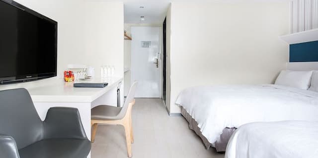 Dandy Hotel-Family Room-2