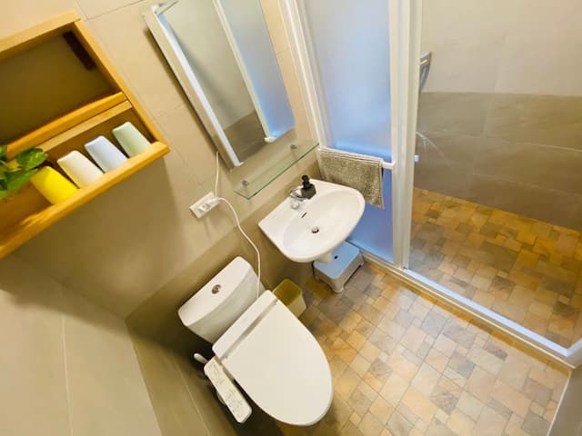 免治馬桶/ 儲熱式熱水器