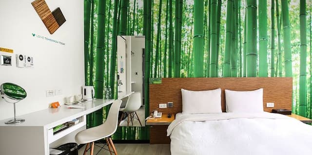 CityInn Hotel Plus Ximending Branch-Deluxe Room with Street View-5