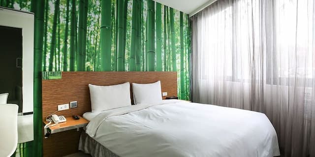 CityInn Hotel Plus Ximending Branch-Deluxe Room with Street View-1