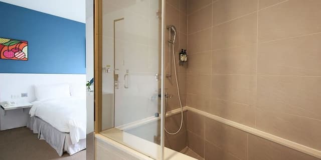 CityInn Hotel Plus Ximending Branch-Deluxe Room with Street View-6