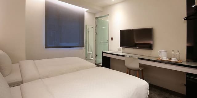 新驛旅店台中車站店-雙人客房-8