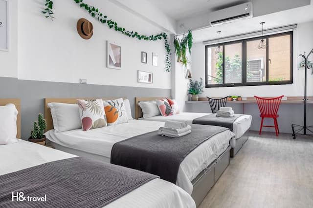 Sleepier Multi-Minsu Tainan-Family six-person room-02-3