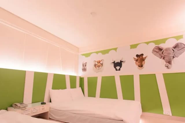 奇異果快捷旅店-中正店｜ 近柳川水岸步道、中華路夜市-親子四人房-4