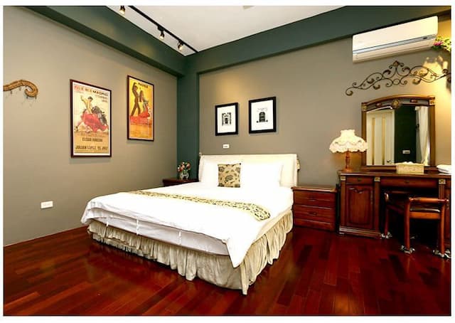 201雙人套房(特大床)