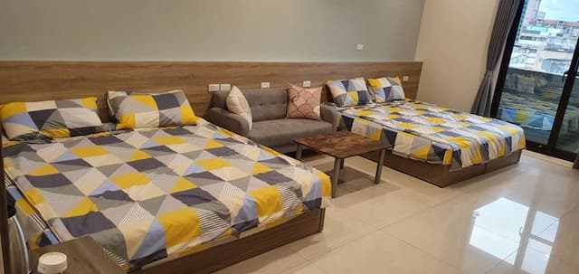 羅東珍寶-加大四人陽台房(不挑房）-1