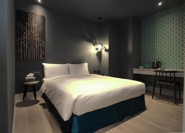 華利大旅社-標準雙人房－無窗-1