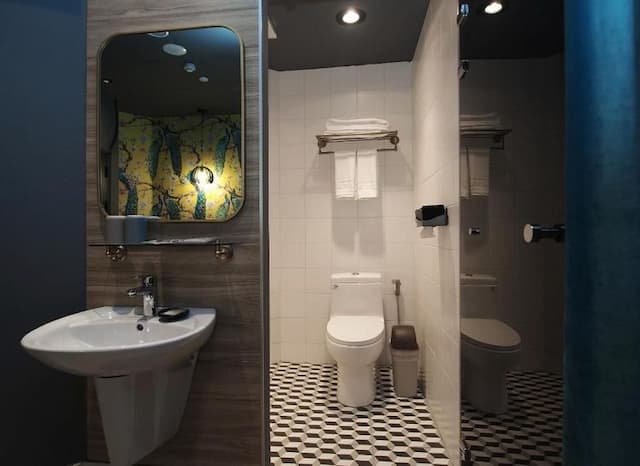 華利大旅社-街景高級雙人房-7