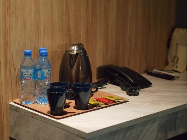 華利大旅社-高級三人間帶淋浴-5