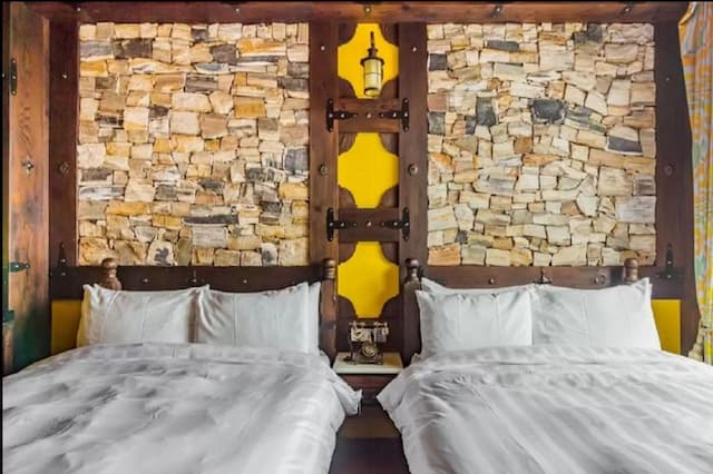 Sun Moon Lake Yongquan Bed and Breakfast-Street View Quadruple Suite-1