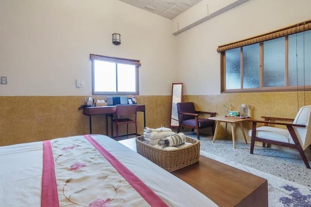 Baochenghome-Double Room with External Private Bathroom-6