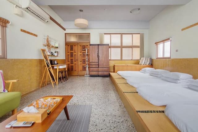 Baochenghome-Deluxe Family Room-8