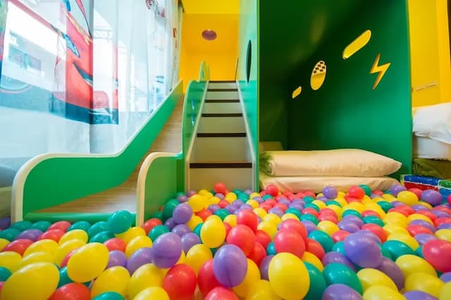 米可民宿｜附溜滑梯、游泳池-(愛莉絲)豪華雙人房-附浴缸-2