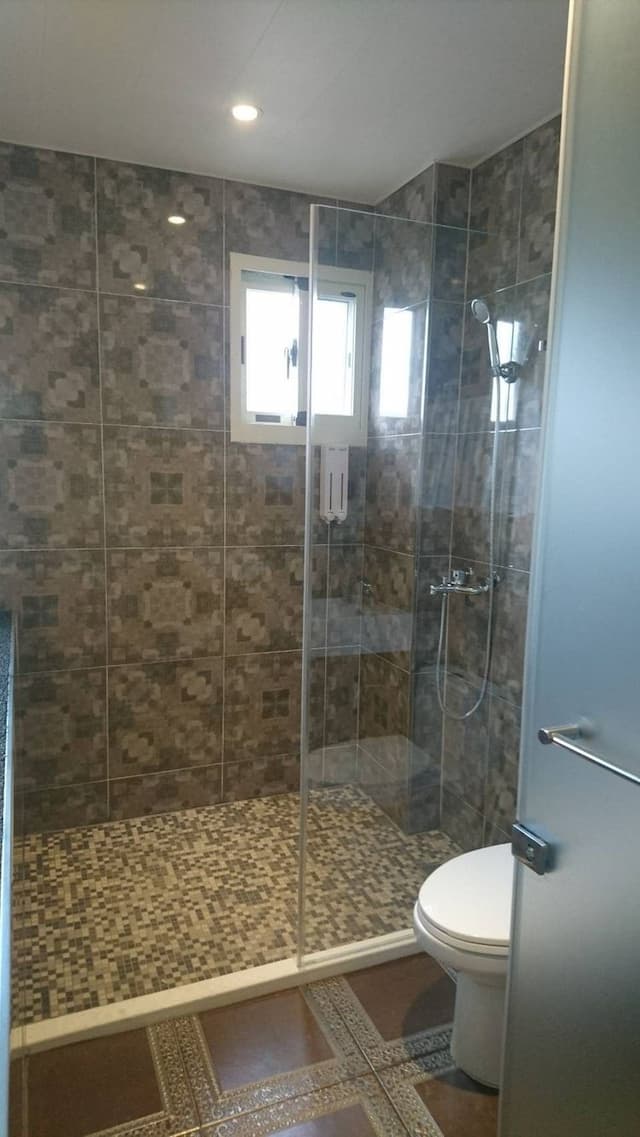 Baodong BBQ Pet Friendly B&B-Six-person room-6