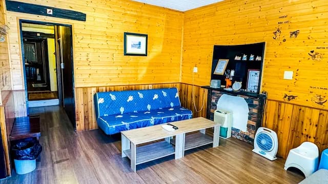 清境31民宿-貓咪親子6人房-8