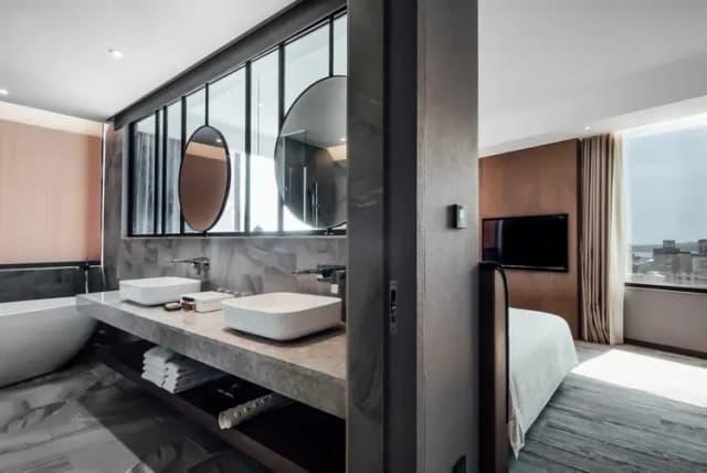 鈞怡大飯店｜限時下殺57折｜親子友善-VIP四人套房(含早餐)-5