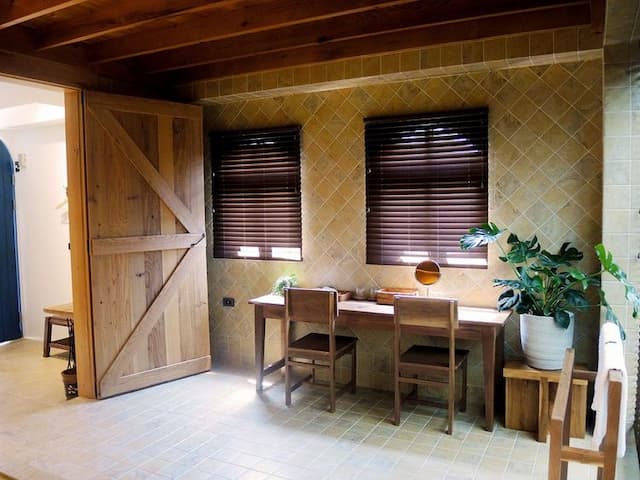 Full Blossoms Garden House-遠景雙人房(僅限2位大人)-5