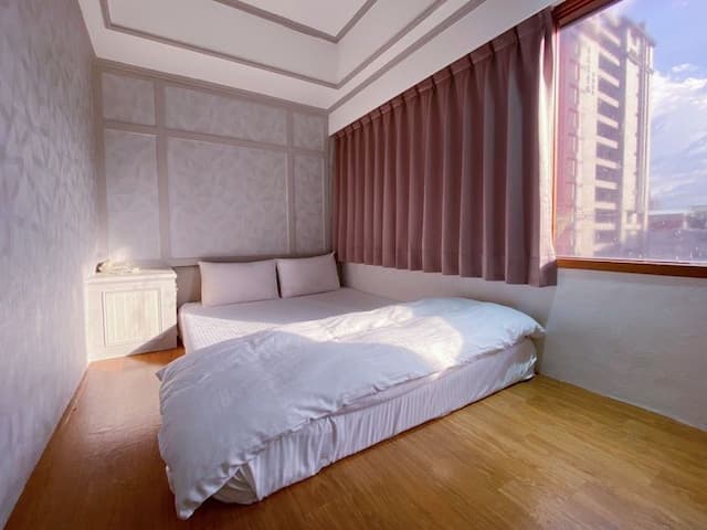 客來思樂行旅-經濟雙人房 (無窗)-5