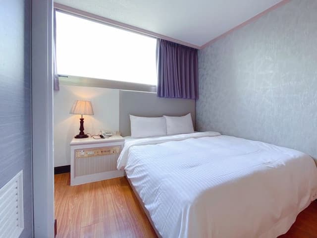 客來思樂行旅-標準雙人房 (有窗)-1