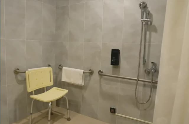 福容大飯店 麗寶樂園-精緻雙人房 (無障礙廁所) -含早餐-4