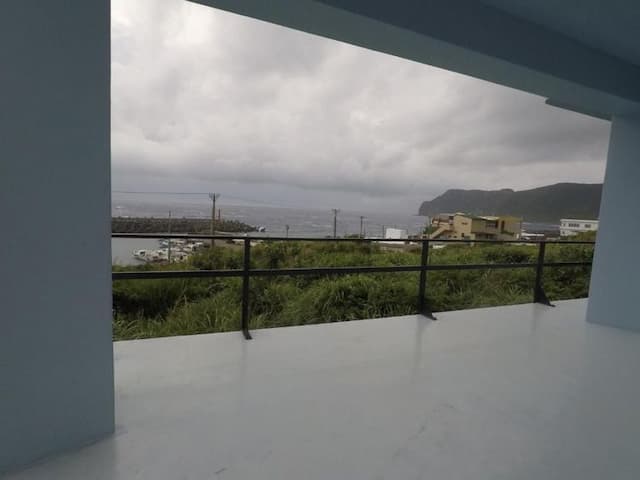 Blue Ocean Diving Homestay-Mantou Mountain View Double Suite (Accepting reservations for two nights (inclusive) or more, additional NT 700 for one person)-4