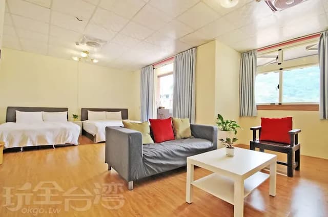 果色天香-203百香果四人房-1