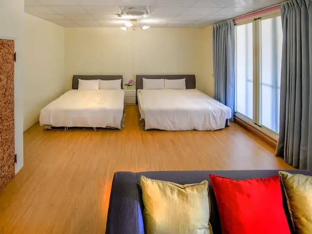 果色天香-203百香果四人房-3