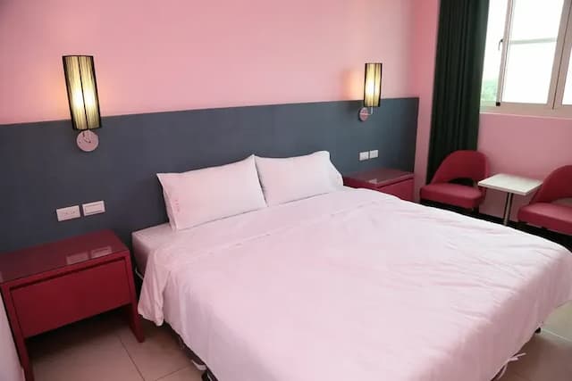 Seehappy BnB-Queen Room-1