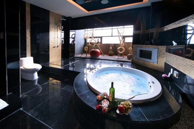 風緻主題精品汽車旅館 | 南台中首選寵物友善旅館-高級雙人房-禁菸【 21：00 後入住 】-5