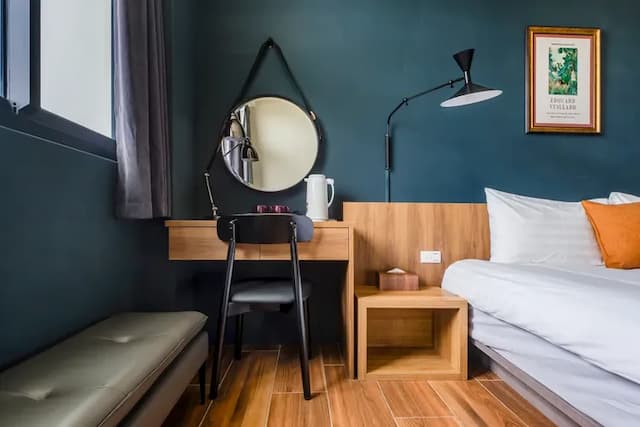 Chill Style Inn-King Room with Balcony-3