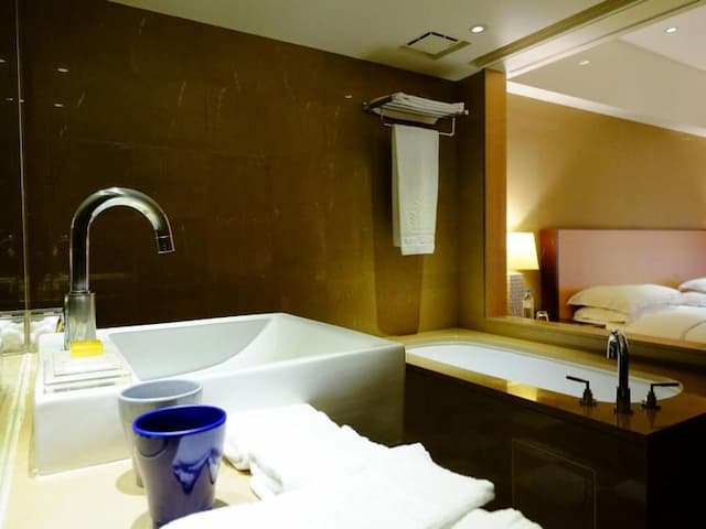 City Suites - Taipei Nanxi-Superior Twin Room (room only)-6