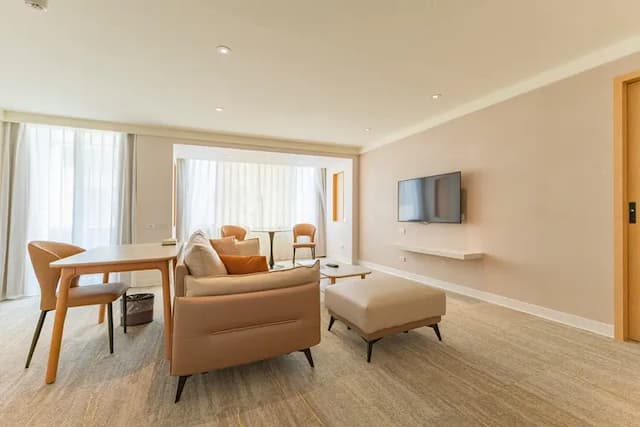 台南大飯店｜贈送小點心-尊榮套房 l 含早餐-3